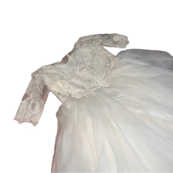 Oleg Cassini Ivory A-Line Ballgown Wedding Dress 3/4 Sleeves Beaded Bodice 22W - Picture 4 of 15